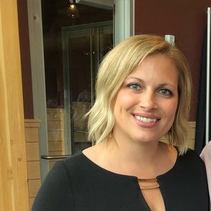 Meet your Posher, Kiala